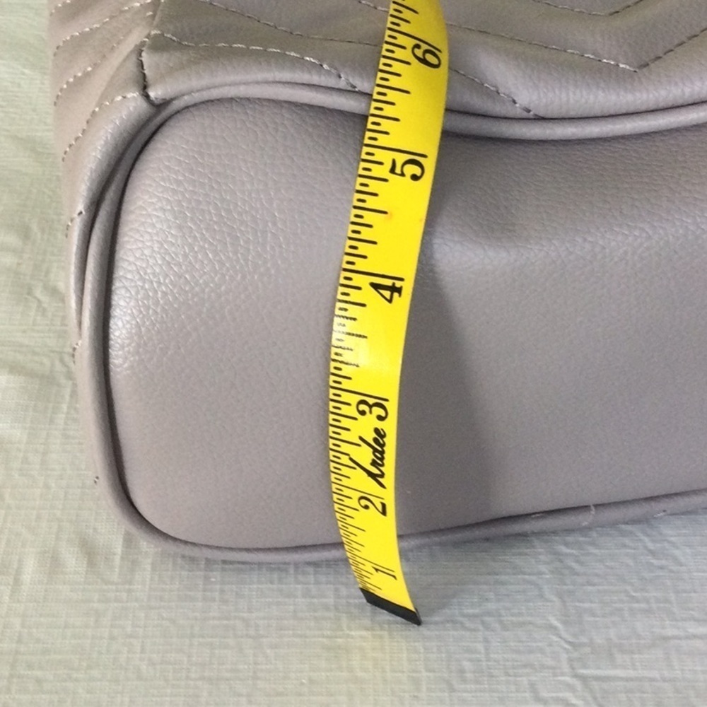 Gray Drawstring Backpack with Soft Vinyl Material - Picture 5 of 5